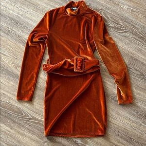 Missguided Burnt Orange Velvet Long Sleeve Dress